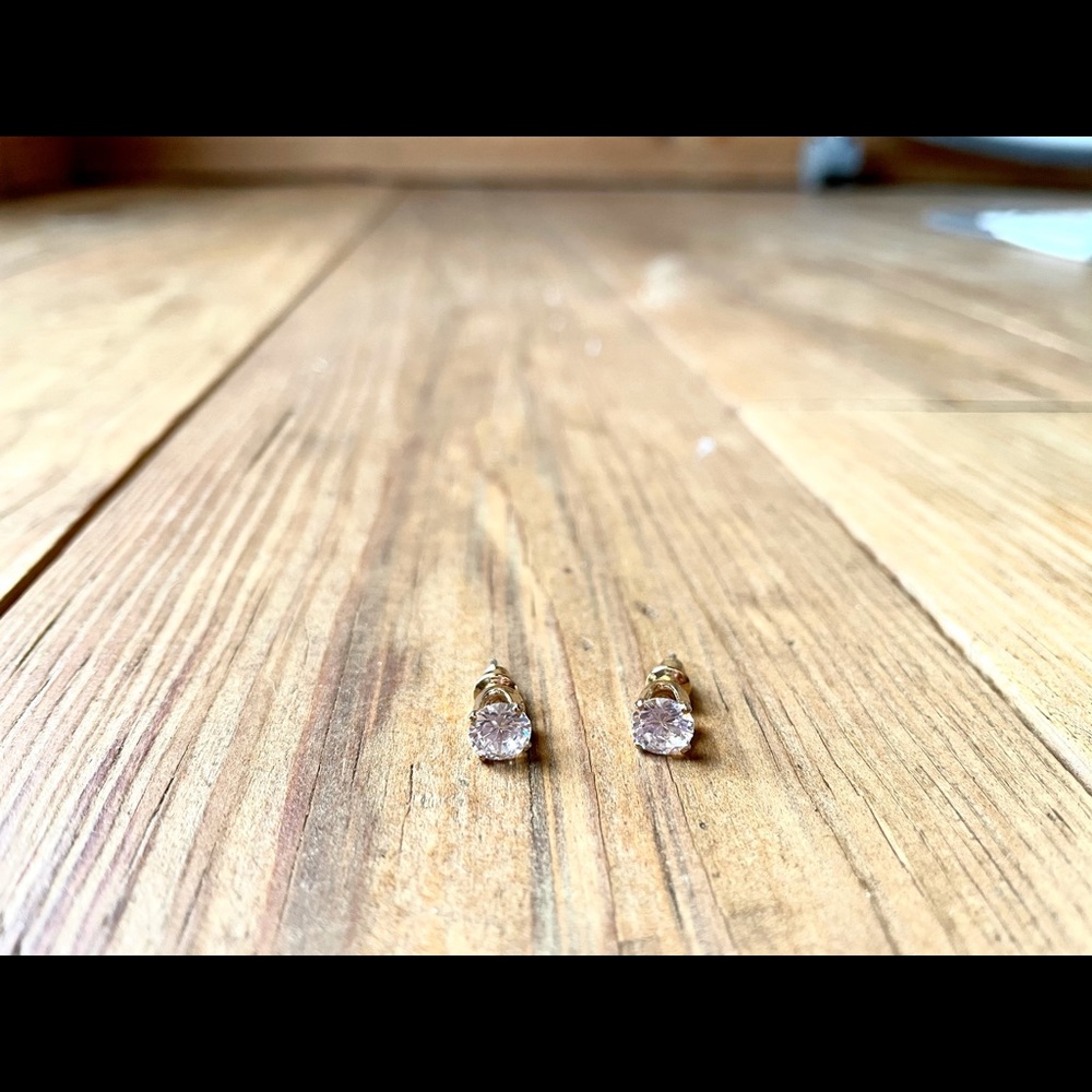 Diamond stud earrings